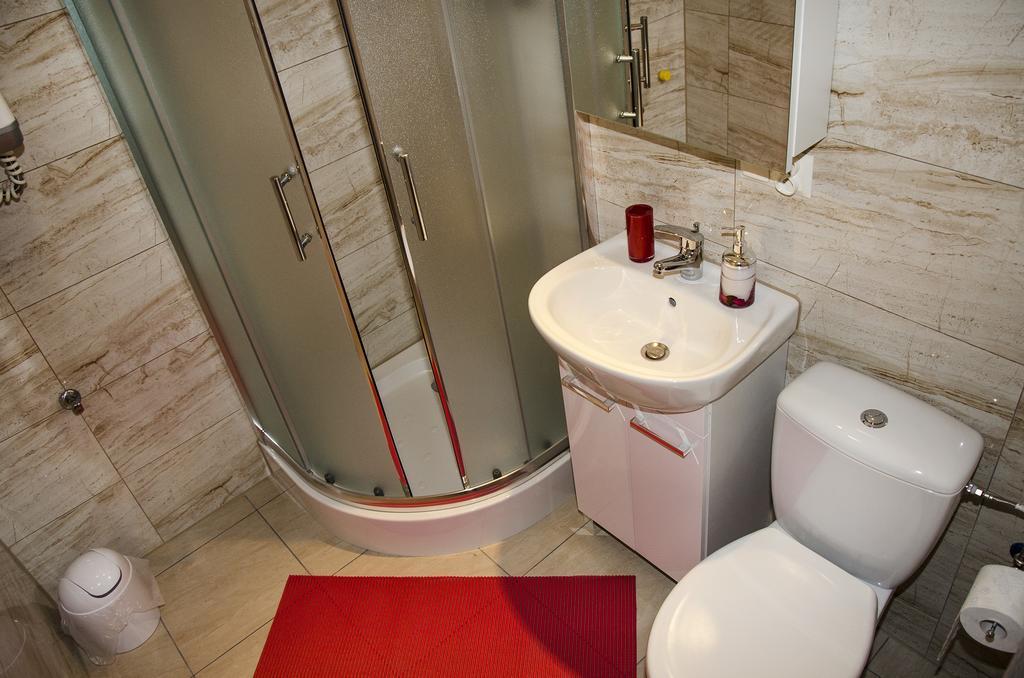 Atena Apartment *